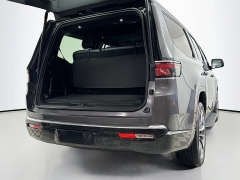 Used 2022  Jeep Wagoneer Series II 4x4 at Dutro Auto near Zanesville&comma; OH