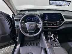 New 2026  Toyota Highlander Hybrid Platinum AWD at Dutro Auto near Zanesville&comma; OH