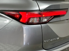 Used 2024  Mitsubishi Outlander SE S-AWC at Dutro Auto near Zanesville&comma; OH