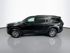 Used 2025  Chevrolet Traverse AWD 4dr LT w&sol;2LT at Dutro Auto near Zanesville&comma; OH