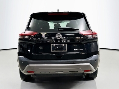 Used 2021  Nissan Rogue AWD SV at Graham Auto Mall near Mansfield&comma; OH