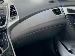 Used 2015  Hyundai Elantra 4d Sedan SE Auto at Dutro Auto near Zanesville&comma; OH