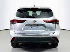 Used 2023  Toyota Highlander L FWD at Dutro Auto near Zanesville, OH