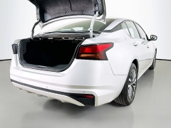 Used 2023  Nissan Altima 2.5 SV Sedan at Dutro Auto near Zanesville, OH