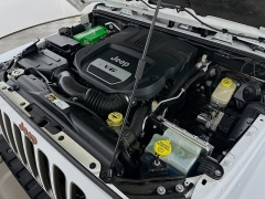 Used 2016  Jeep Wrangler Unlimited 4d Convertible Sahara 75th Anniversary at Dutro Auto near Zanesville&comma; OH