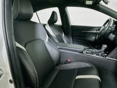 Used 2025  Toyota Camry SE at Dutro Auto near Zanesville&comma; OH