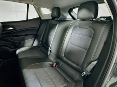 Used 2025  Chevrolet Trax FWD 4dr LT at Dutro Auto near Zanesville&comma; OH