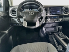 Used 2021  Toyota Tacoma 4WD SR5 Double Cab 6ft Bed V6 AT at Graham Auto Mall near Mansfield&comma; OH