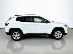 Used 2024  Jeep Compass Latitude 4x4 at Graham Auto Mall near Mansfield&comma; OH