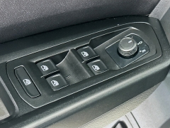 Used 2021  Volkswagen Atlas 2&period;0T SE w&sol;Technology FWD at Dutro Auto near Zanesville&comma; OH