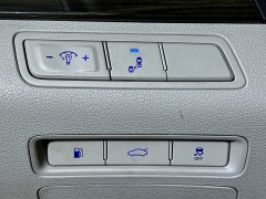 Used 2017  Hyundai Sonata 4d Sedan Limited at Dutro Auto near Zanesville&comma; OH