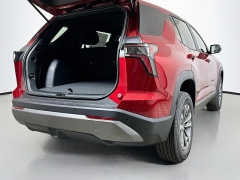 New 2027  Chevrolet Equinox FWD 4dr LT w&sol;1LT at Graham Auto Mall near Mansfield&comma; OH