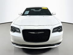Used 2015  Chrysler 300 4d Sedan S V8 at Dutro Auto near Zanesville&comma; OH