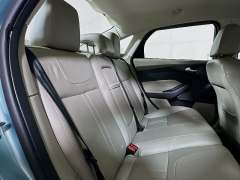Used 2012  Ford Focus 4d Sedan SEL at Dutro Auto near Zanesville&comma; OH