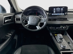 Used 2024  Mitsubishi Outlander SE S-AWC at Dutro Auto near Zanesville&comma; OH