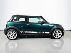 Used 2007  MINI Cooper Hardtop 2dr Cpe S at Dutro Auto near Zanesville&comma; OH
