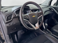 Used 2020  Chevrolet Trax 4d SUV FWD LT at Dutro Auto near Zanesville&comma; OH