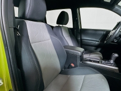 Used 2023  Toyota Tacoma 4WD TRD Off Road Double Cab 5ft Bed V6 AT at Graham Auto Mall near Mansfield&comma; OH