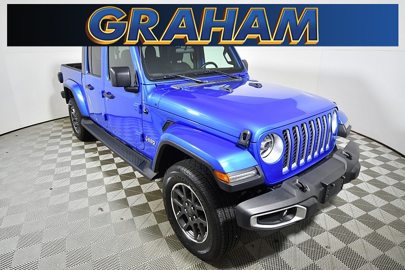 Used 2020  Jeep Gladiator Crew Cab Overland at Graham Auto Mall near Mansfield, OH