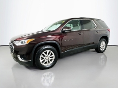 Used 2020  Chevrolet Traverse 4d SUV FWD LT Cloth w&sol;1LT at Graham Auto Mall near Mansfield&comma; OH