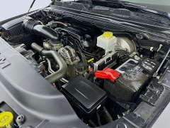 Used 2021  Ram 1500 4WD Big Horn Crew Cab 5'7" Box at Dutro Auto near Zanesville&comma; OH