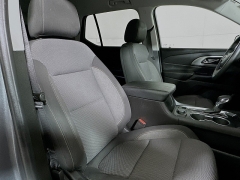 Used 2021  Chevrolet Traverse FWD 4dr LS w&sol;1LS at Dutro Auto near Zanesville&comma; OH