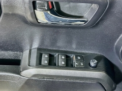 Used 2020  Toyota Tacoma 4WD Double Cab TRD Off-Road Auto at Dutro Auto near Zanesville&comma; OH