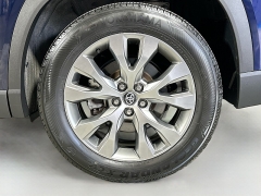 Used 2024  Toyota Grand Highlander Limited AWD at Dutro Auto near Zanesville&comma; OH
