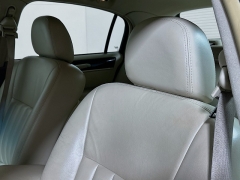 Used 2004  Lincoln Town Car 4d Sedan Signature at Graham Auto Mall near Mansfield&comma; OH