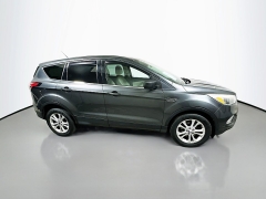 Used 2017  Ford Escape 4d SUV FWD SE at Dutro Auto near Zanesville, OH