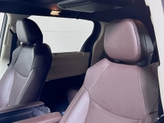 Used 2022  Toyota Sienna Platinum AWD 7-Passenger at Dutro Auto near Zanesville&comma; OH