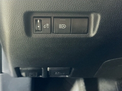 Used 2025  Toyota RAV4 XLE AWD at Graham Auto Mall near Mansfield&comma; OH