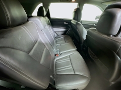 Used 2015  Kia Sorento 4d SUV FWD SX at Dutro Auto near Zanesville&comma; OH