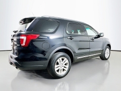 Used 2018  Ford Explorer 4d SUV 4WD XLT Ecoboost w&sol;Comfort Pkg at Dutro Auto near Zanesville&comma; OH