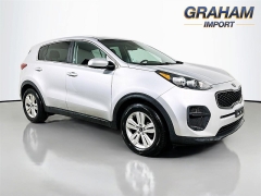 Used 2018  Kia Sportage 4d SUV FWD LX w&sol;Popular Pkg at Dutro Auto near Zanesville&comma; OH