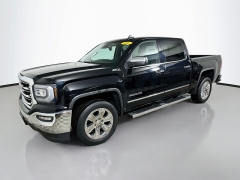 Used 2018  GMC Sierra 1500 4WD Crew Cab SLT at Dutro Auto near Zanesville&comma; OH