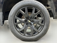 Used 2019  Chevrolet Silverado 1500 4WD Crew Cab LT at Graham Auto Mall near Mansfield, OH