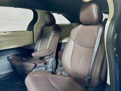 Used 2022  Toyota Sienna Platinum AWD 7-Passenger at Dutro Auto near Zanesville&comma; OH