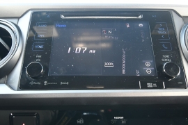 Used 2017  Toyota Tacoma 4WD Double Cab TRD Sport Auto at Graham Auto Mall near Mansfield&comma; OH