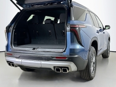 Used 2025  Chevrolet Traverse AWD 4dr LT w/2LT at Graham Auto Mall near Mansfield, OH