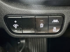 Used 2021  Kia Seltos 4d SUV AWD S at Graham Auto Mall near Mansfield&comma; OH