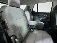 Used 2020  Chevrolet Traverse 4d SUV FWD LT Cloth w&sol;1LT at Graham Auto Mall near Mansfield&comma; OH