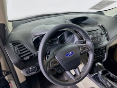 Used 2017  Ford Escape 4d SUV FWD SE at Dutro Auto near Zanesville, OH