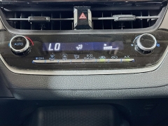 Used 2022  Toyota Corolla LE CVT at Graham Auto Mall near Mansfield, OH