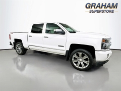 Used 2018  Chevrolet Silverado 1500 4WD Crew Cab High Country at Graham Auto Mall near Mansfield&comma; OH