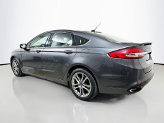 Used 2017  Ford Fusion 4d Sedan SE AWD at Dutro Auto near Zanesville&comma; OH