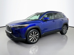 Used 2023  Toyota Corolla Cross XLE AWD at Dutro Auto near Zanesville&comma; OH