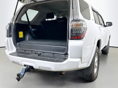 Used 2016  Toyota 4Runner 4d SUV RWD SR5 at Dutro Auto near Zanesville, OH