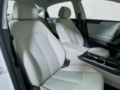 Used 2019  Hyundai Sonata 4d Sedan SE at Dutro Auto near Zanesville, OH