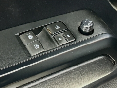 Used 2019  Toyota Tacoma 4WD Access Cab SR at Graham Auto Mall near Mansfield&comma; OH